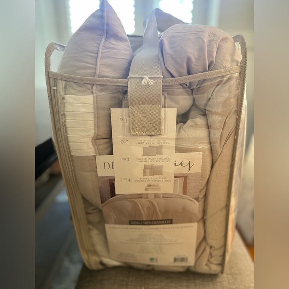 🎉LAST PIECE🎉 DREAM STORIES 10Pc Super Soft Solid Comforter Set - Picture 8 of 10